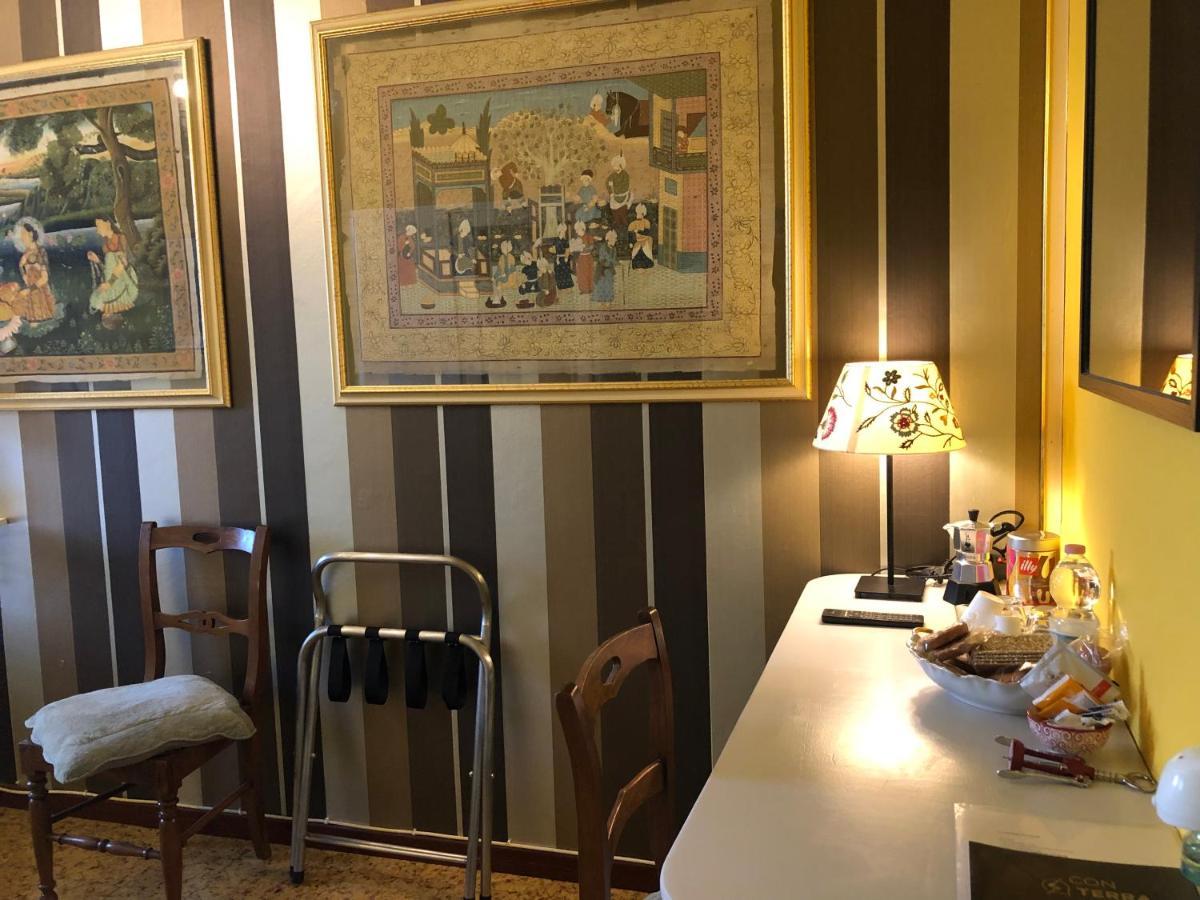Bed and Breakfast La Finestra Sul Fiume Fossombrone Exterior foto