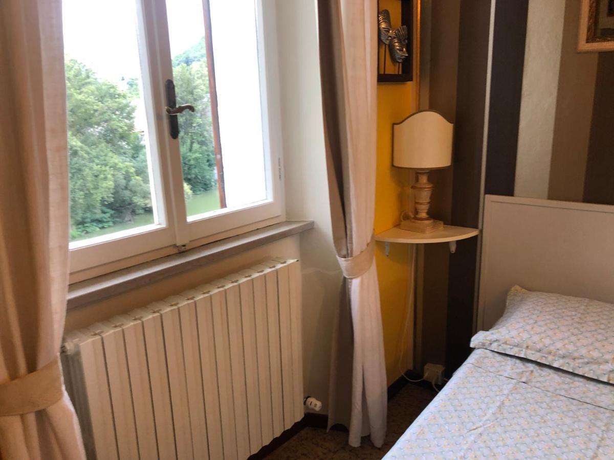 La Finestra Sul Fiume Bed and Breakfast Fossombrone Exterior foto